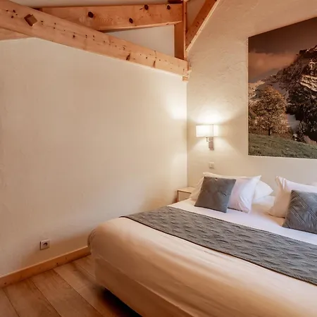 Les Couadzous Centre, Sauna, Jacuzzi, 6 Chambres, 7 Salles De Bains, 16 Pers 250 M2 Chalet *