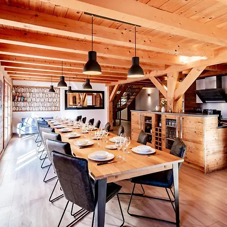 Les Couadzous Centre, Sauna, Jacuzzi, 6 Chambres, 7 Salles De Bains, 16 Pers 250 M2 * Samoëns