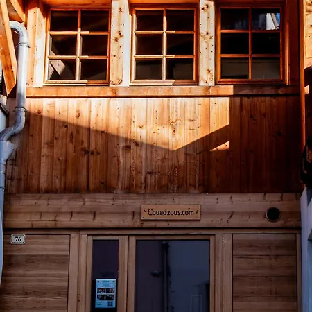 Les Couadzous Centre, Sauna, Jacuzzi, 6 Chambres, 7 Salles De Bains, 16 Pers 250 M2 Chalet