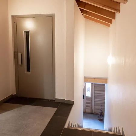 Chalet Les Couadzous Centre, Sauna, Jacuzzi, 6 Chambres, 7 Salles De Bains, 16 Pers 250 M2 Samoëns